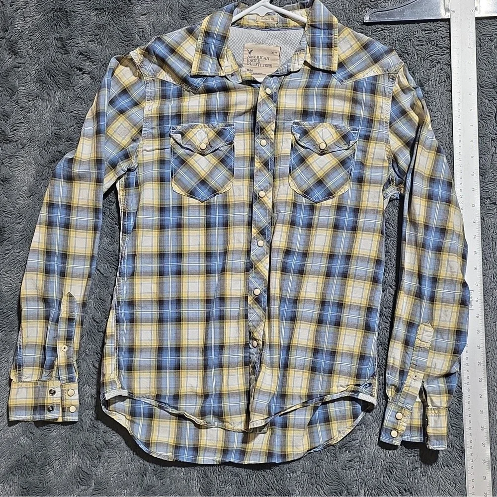 American Eagle Outfitters Vintage Fit Blue Yellow Plaid Button-Up Shirt, M
